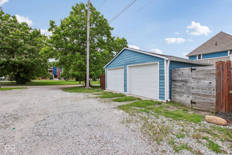 Listing Image 32