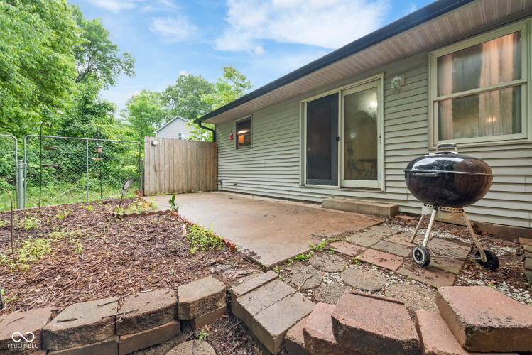 Listing Image 19