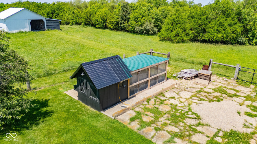 Listing Image 25