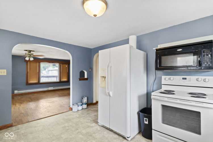 Listing Image 7