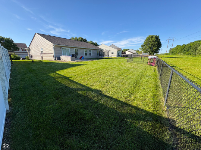 Listing Image 24