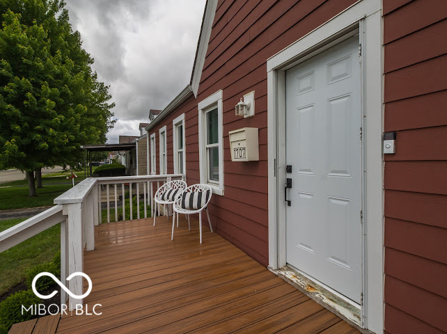 Listing Image 11