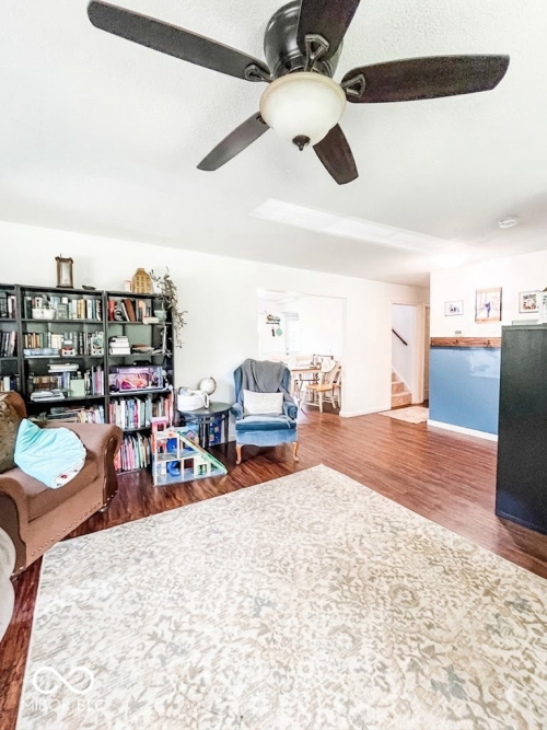 Listing Image 7