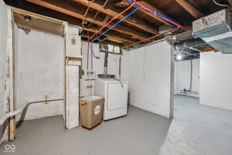 Listing Image 48