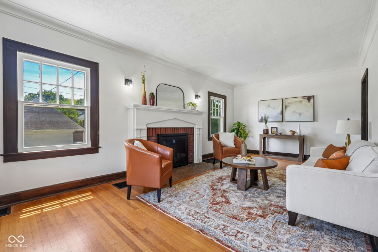 Listing Image 8