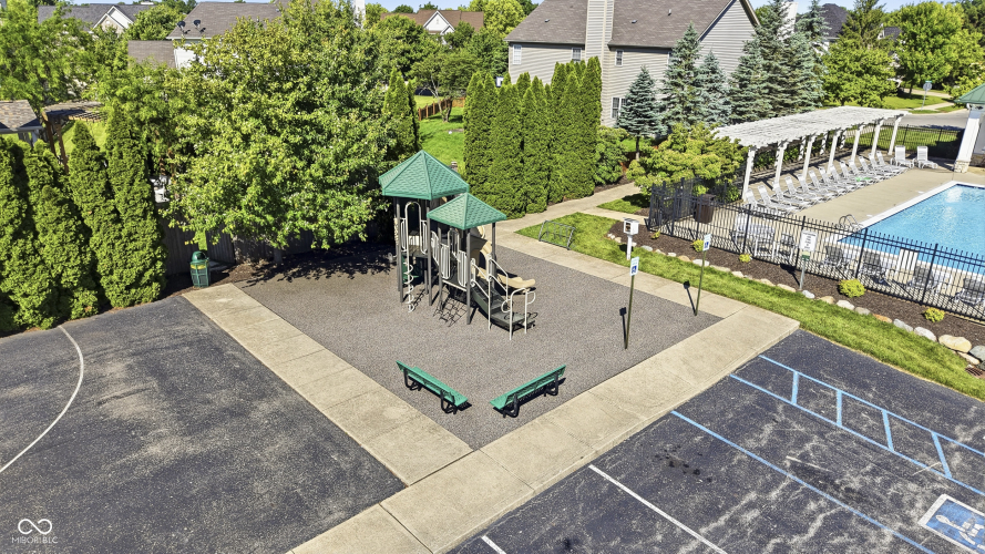 Listing Image 44