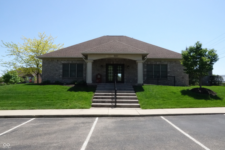 Listing Image 43