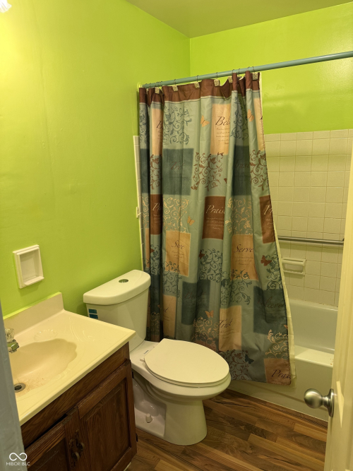 Listing Image 13
