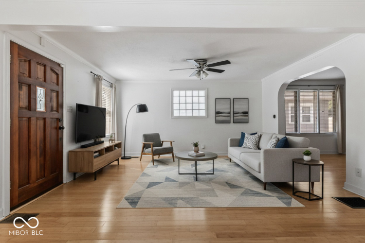 Listing Image 12