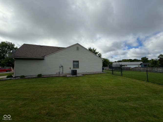 Listing Image 33
