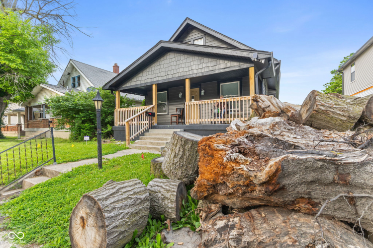 Listing Image 3