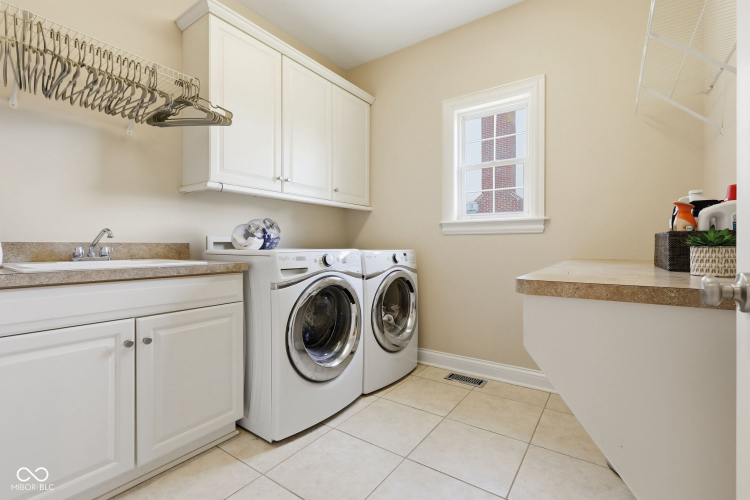 Listing Image 52