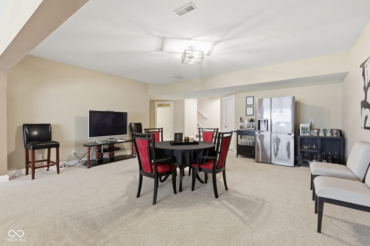 Listing Image 54