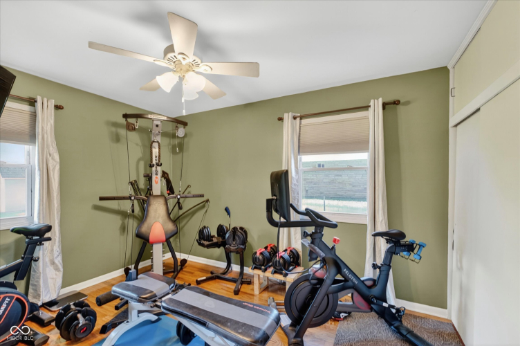 Listing Image 19