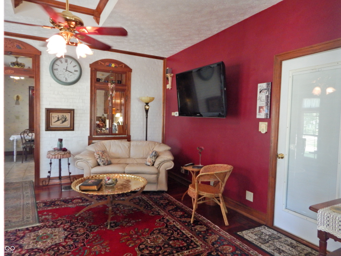Listing Image 13
