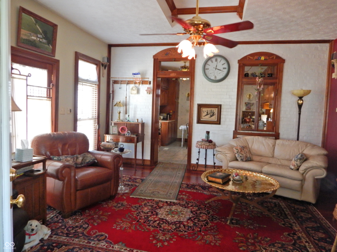 Listing Image 14