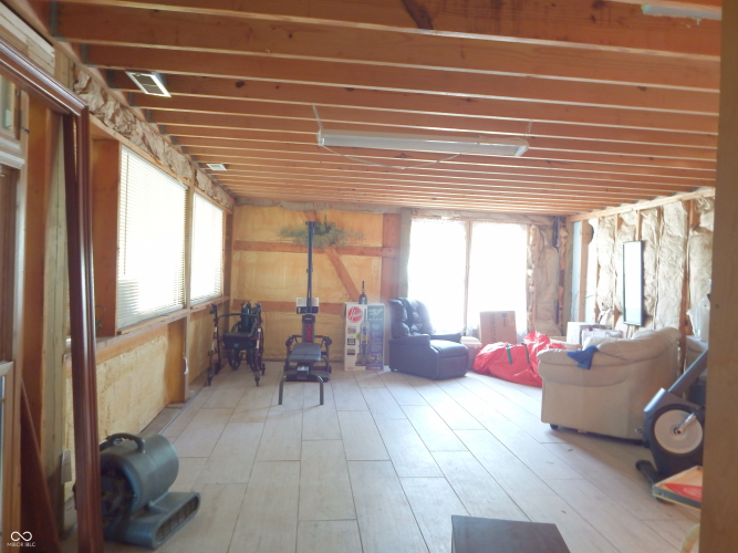 Listing Image 33