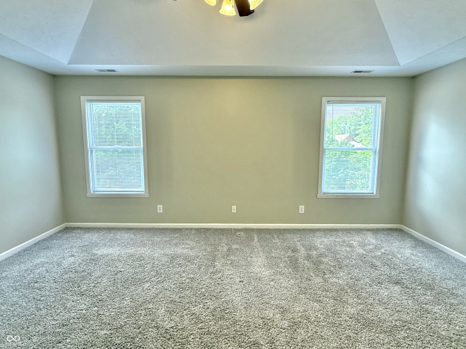 Listing Image 102