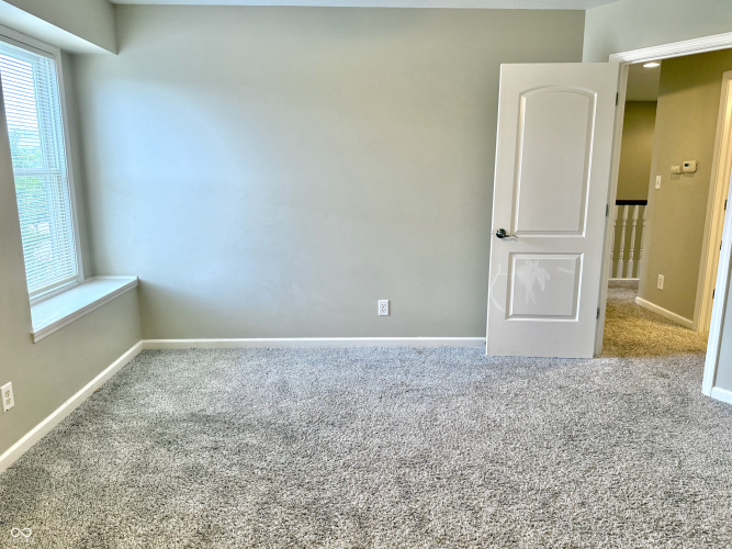 Listing Image 112