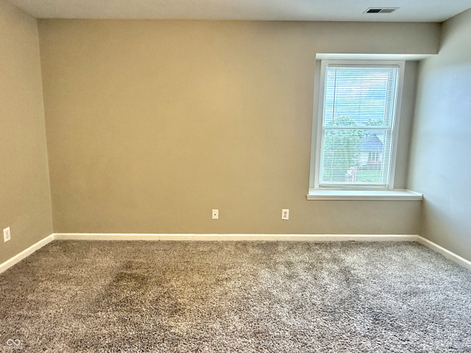 Listing Image 118