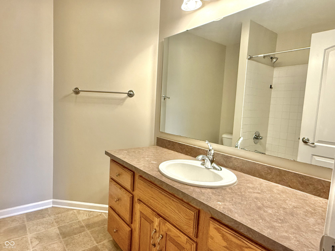 Listing Image 119
