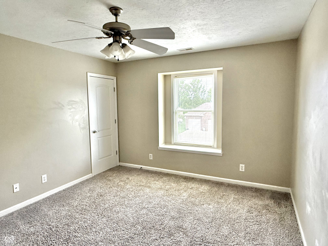 Listing Image 125