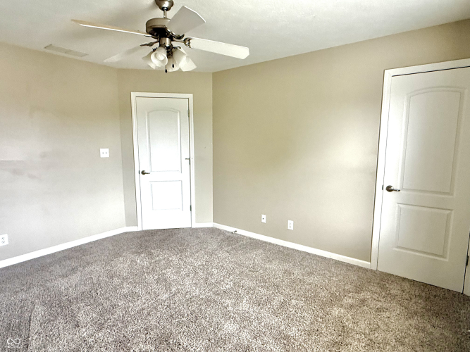 Listing Image 127