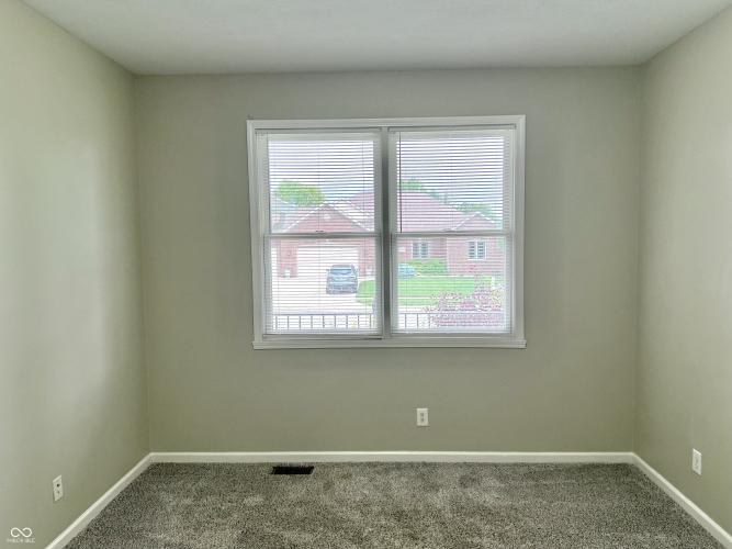 Listing Image 28