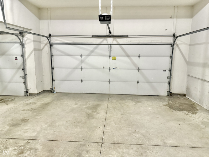 Listing Image 63