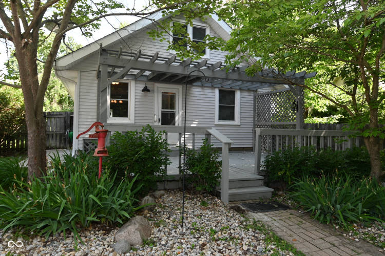 Listing Image 3