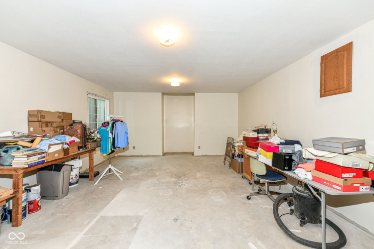 Listing Image 28