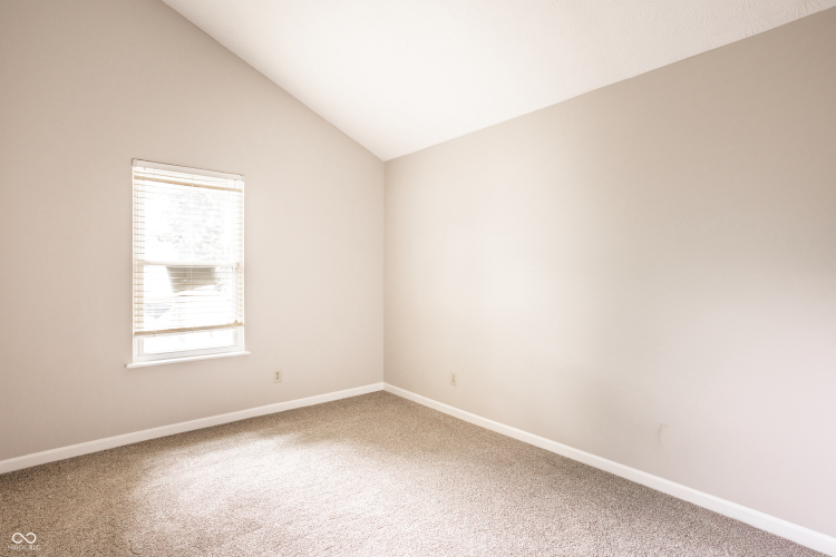 Listing Image 24