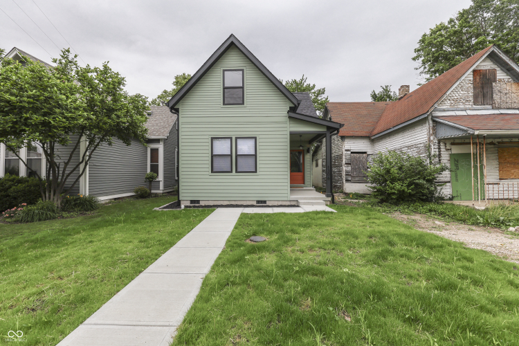 Listing Image 3