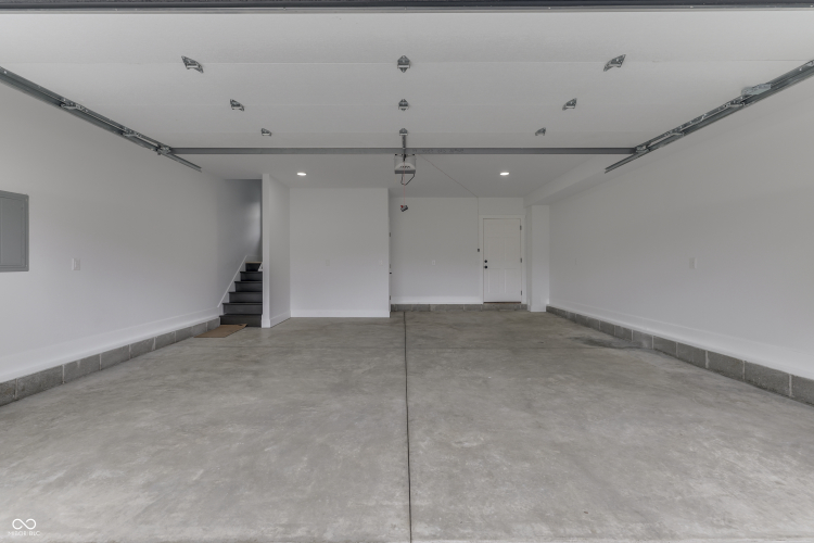 Listing Image 48