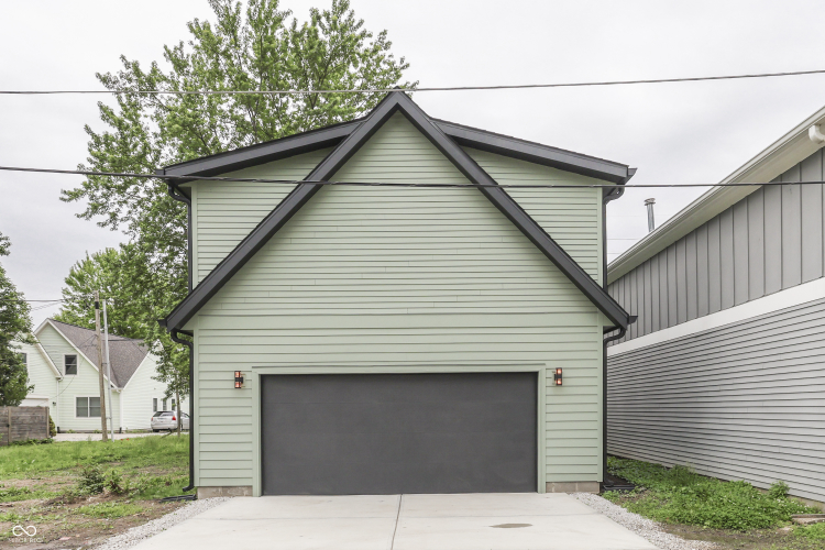 Listing Image 64