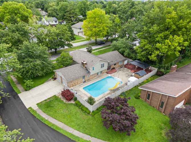 Listing Image 52