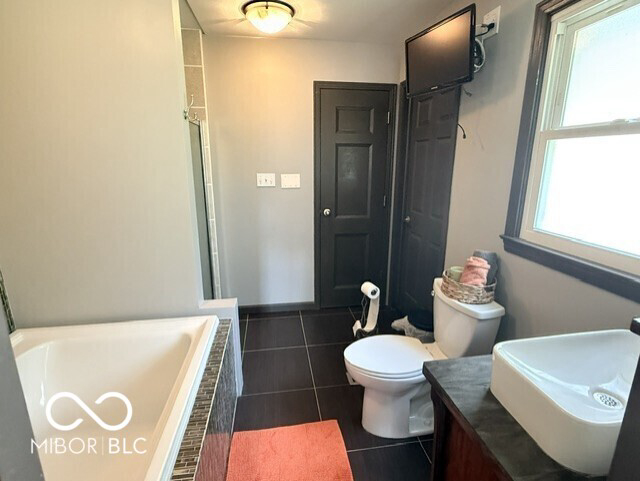 Listing Image 20