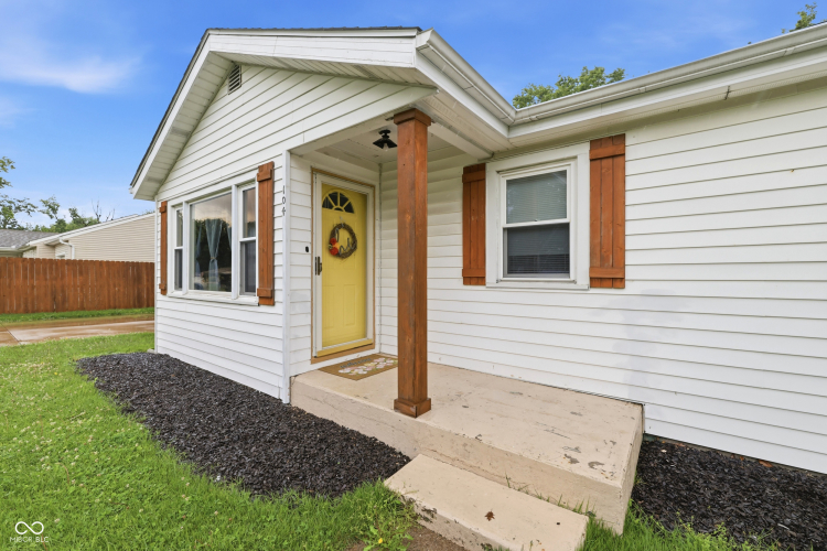 Listing Image 3