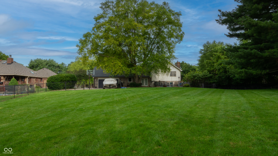 Listing Image 44