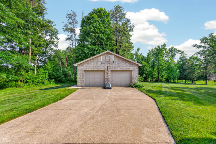Listing Image 52