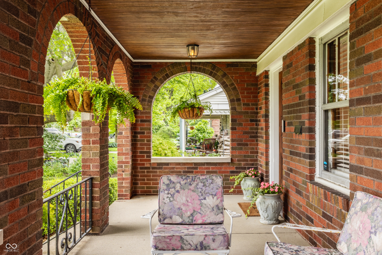 Listing Image 5