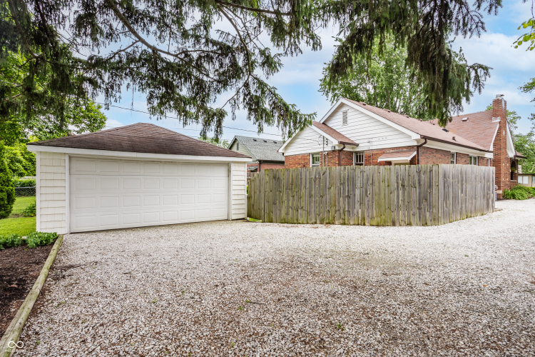 Listing Image 49