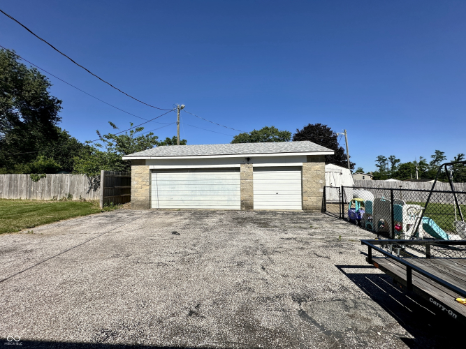 Listing Image 61