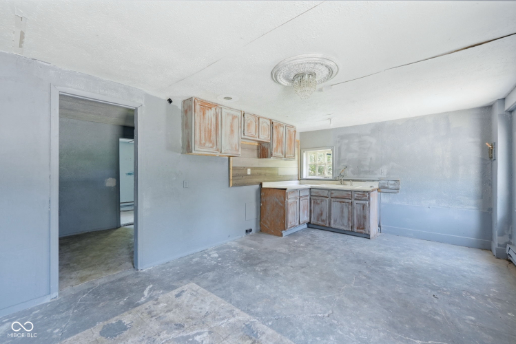 Listing Image 29