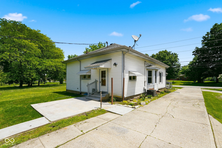 Listing Image 38