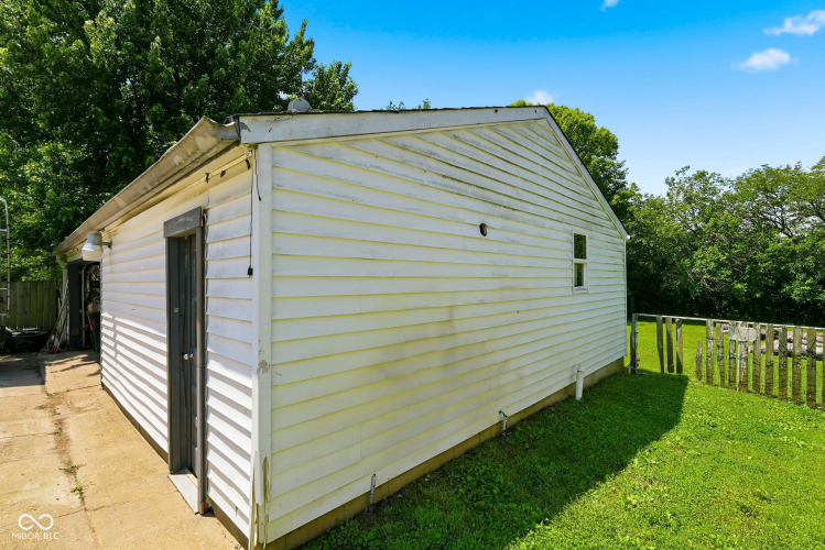 Listing Image 41