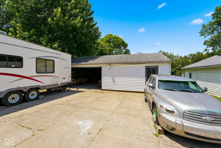 Listing Image 42