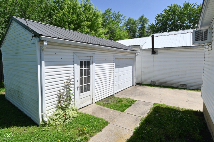 Listing Image 33