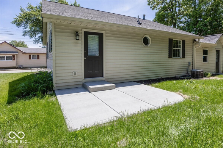 Listing Image 20