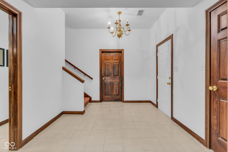 Listing Image 52
